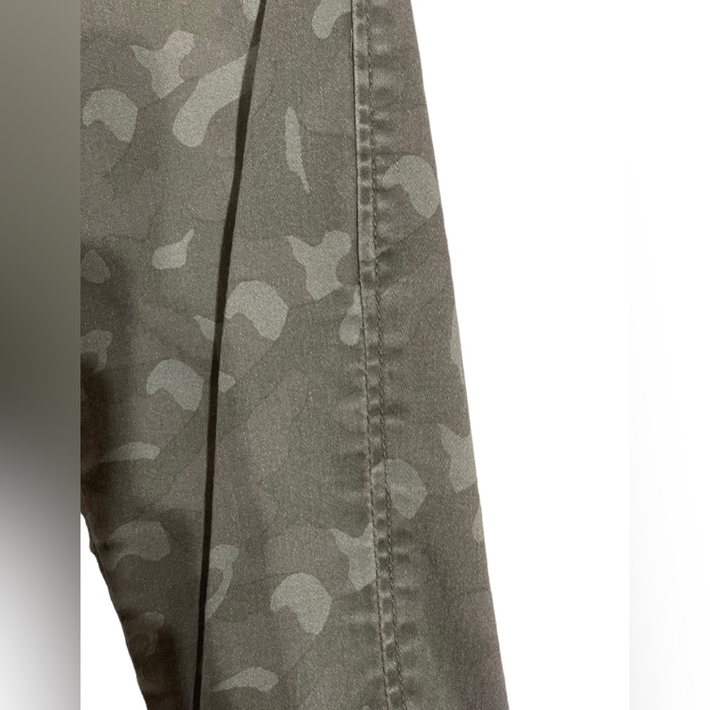 Market & Spruce- Camo skinny pant - Picture 7 of 7